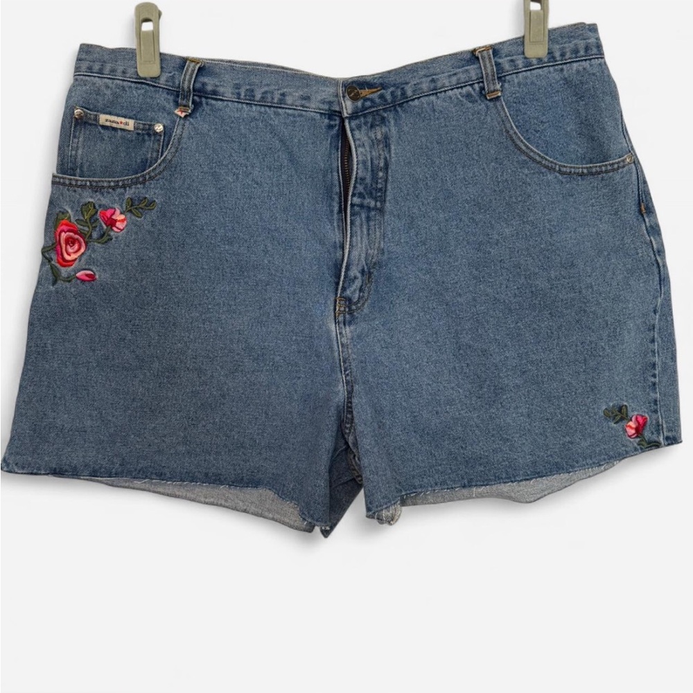 Vintage Zana Di embroidered cutoff denim shorts Sz 24